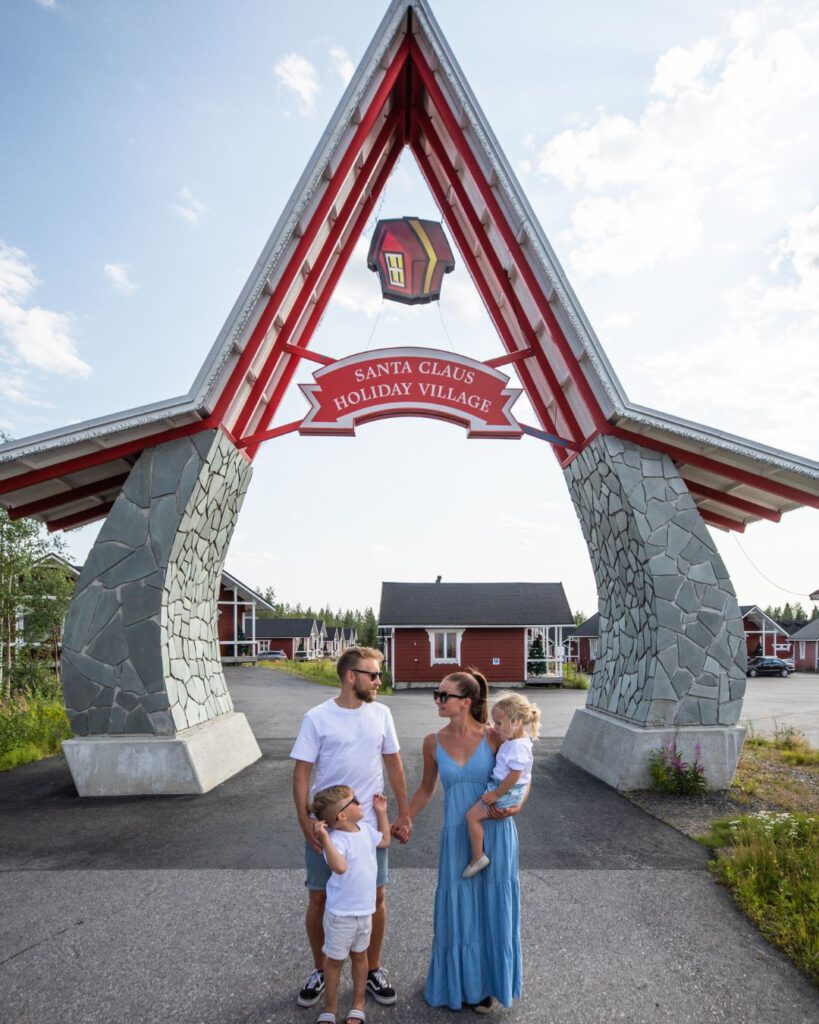 top 10 vakantie Rovaniemi Lapland zomer santa claus holiday village